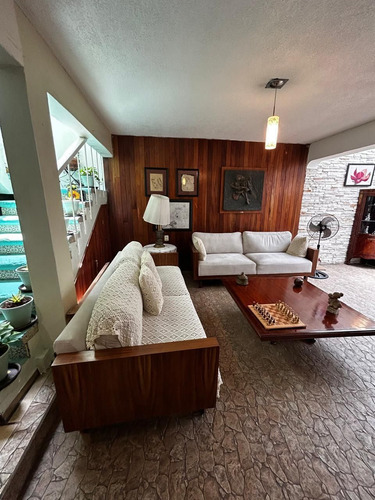 Casa En Venta, La Calma, 5 Recamaras