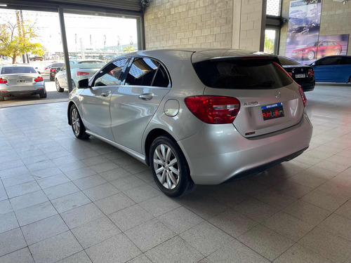 Mercedes-Benz Clase A 1.6 A 200 At Urban B.efficiency 156cv