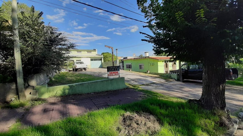 Imagen 3 de 9 de Local Comercial En Piriápolis De Grandes Dimensiones