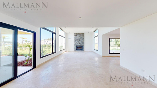 Excelente Casa A Estrenar A La Laguna En Pilara - La Calesa