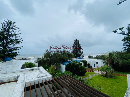 Imagen 2 de 13 de Casa En Venta En Al Barra Frente Al Mar, 3 Dormitorios