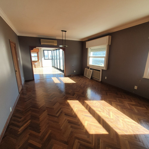 Imagen 2 de 14 de Apartamento Frente Al Mar