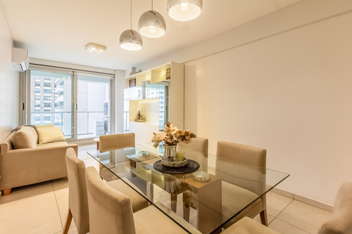 Venta Tres Ambientes. Balcon Al Frente. Luminoso. Seguridad 24hs. Amenities. Cochera. Liberateur