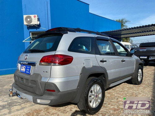 Imagem 3 de 5 de Fiat Palio Week. Adv. Dualogic 1.8 Flex