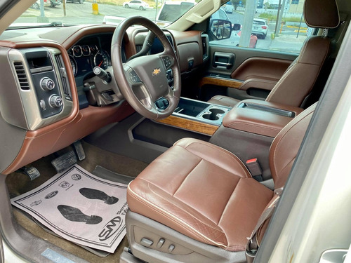 Imagen 12 de 14 de Chevrolet Cheyenne 2015