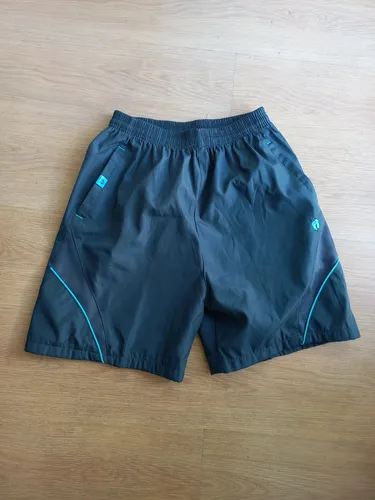 Bermuda hang ten new arrivals