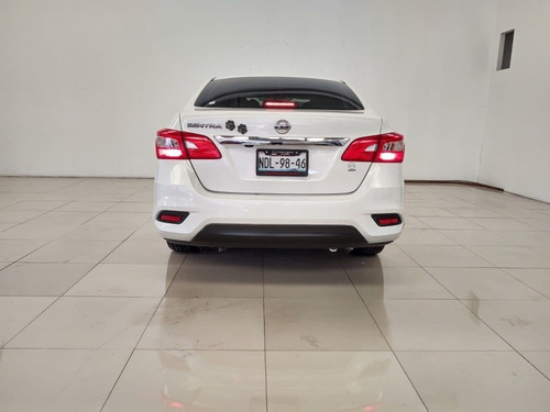 Imagen 5 de 15 de Nissan Sentra 2018 1.8 Exclusive At Cvt