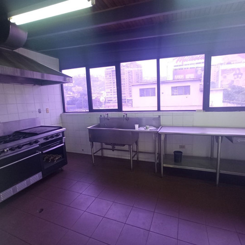 Imagen 19 de 20 de Alquiler Edificio Comercial Bello Monte 712m2