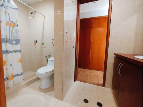 Se Vende Apartamento 155m2 Escampadero 8802