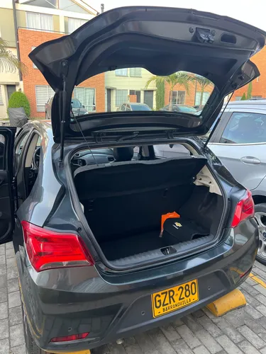 Chevrolet Onix 1.4 Ltz 5 p