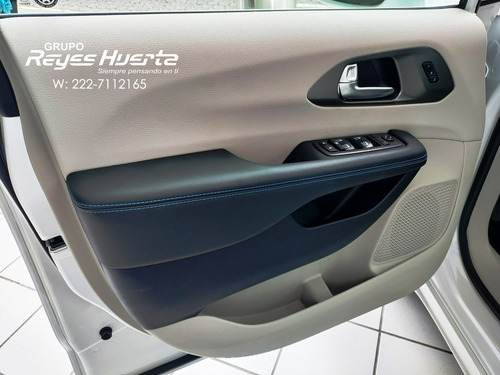 Imagen 10 de 15 de 2021 Chrysler Pacifica Limited Platinum Dvd Piel 8 Pas V6 At