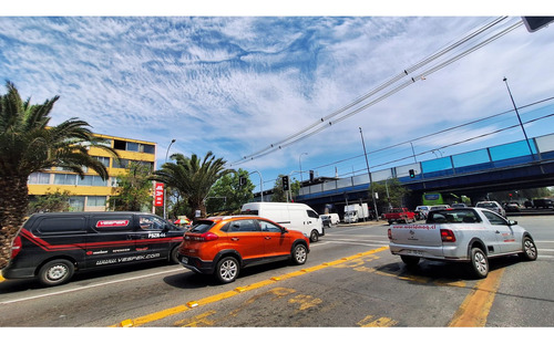 Excelente!! Local Comercial, Galpón Y Oficinas En Calle Nata