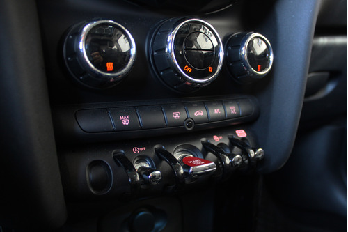 Mini Cooper Classic 2023