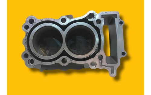Cilindro Motor Yamaha R3 Mt03 Com 2 Pistão E Anel 19/21 (Usado)