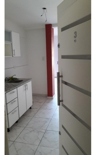 Imagen 2 de 8 de Dpto. De 2 Amb. En 1° Piso