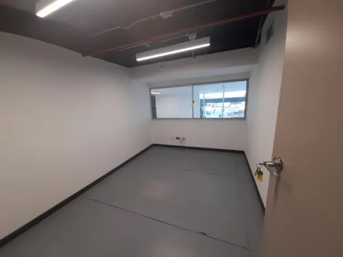 Local En Arriendo En Santa Bárbara. Cod A1038369