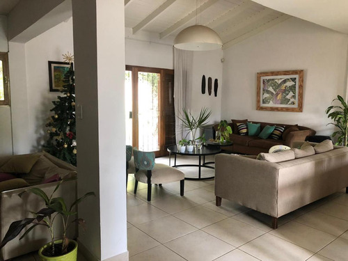 Casa - Venta, Yerba Buena, Tucumán