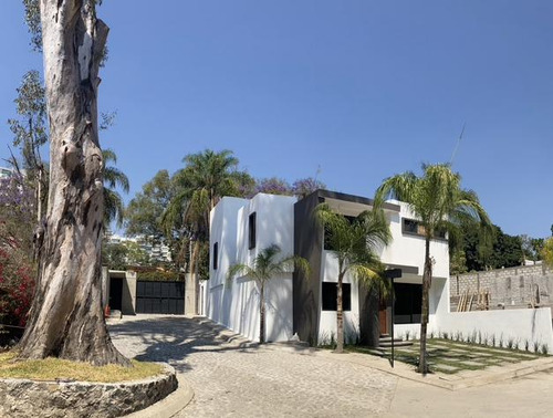 Venta Casa Nueva En Lomas De La Selva - V268