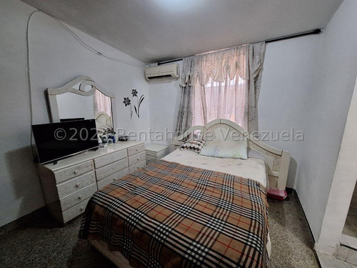 Casa Remodelada Y Ampliada Ubicada En El Trigal De Cabudare,gabriela C