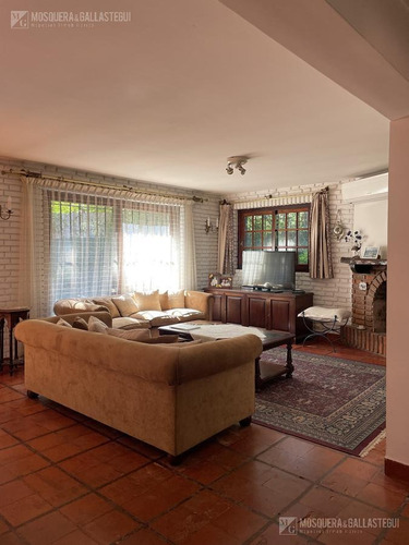 Imagen 20 de 30 de Casa En Excelente Zona De La Horqueta