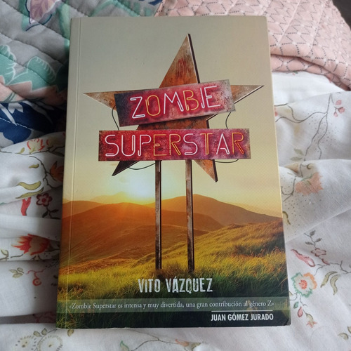 Libro Usado Zombie Superstar De Vito Vázquez