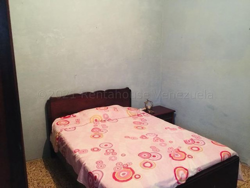 Imagen 16 de 30 de Casas En Venta Zona Este Barquisimeto 22-10701 /m