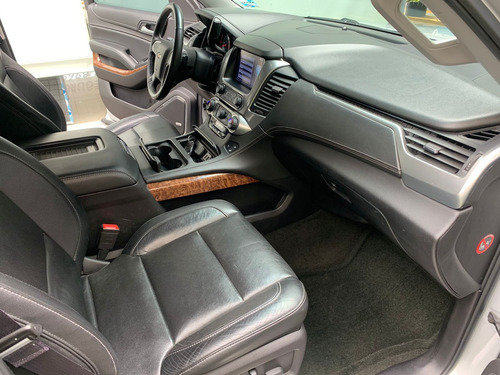 Imagen 10 de 15 de Chevrolet Suburban 2016 5.3 V8 Ltz Piel 2 Fila Asientos 4x4