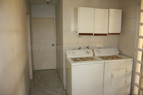 Ana Torres. Casa En Venta 2311877 En El Cafetal