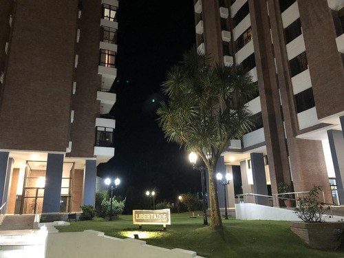 Imagen 1 de 17 de Departamento - Centro Playa