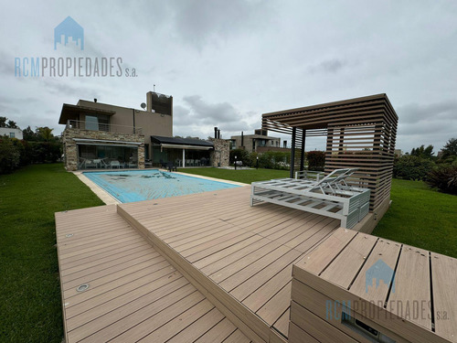 Venta Importante Casa En La Magdalena