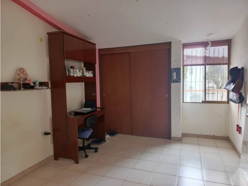 Casa Amplia Y Confortable Parque El Retiro San Antonio Jr