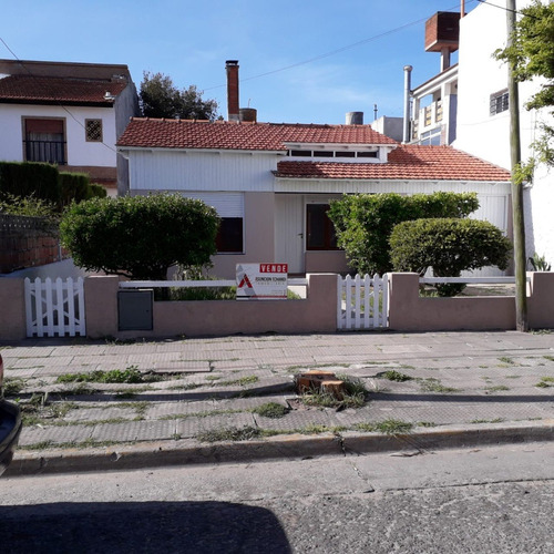 Casa Con Lote En Santa Teresita Zona Centro