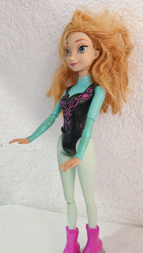 Muñeca Princesa Anna Frozen Patinadora (Usado)