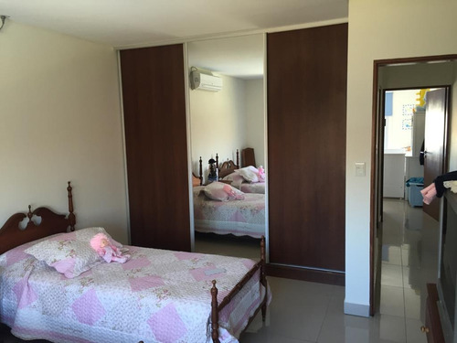 Casa En Barrio Privado A 5 Min. Aerop. De Nqn. Dueño Directo