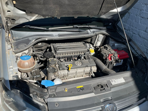 Volkswagen Polo 1.6 L4 Tiptronic At