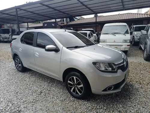 Renault Logan 1.6 Privilege / Intens