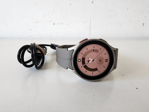 Reloj Samsung Galaxy Watch5 Pro 45mm Bluetooth + Cargador 