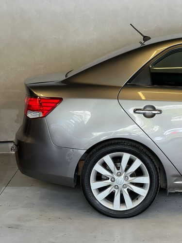 Imagem 18 de 18 de Kia Cerato