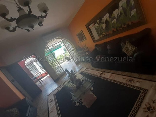 Imagen 4 de 14 de Casa En Venta Ubicada En Urb.santa Elena En Barquisimeto