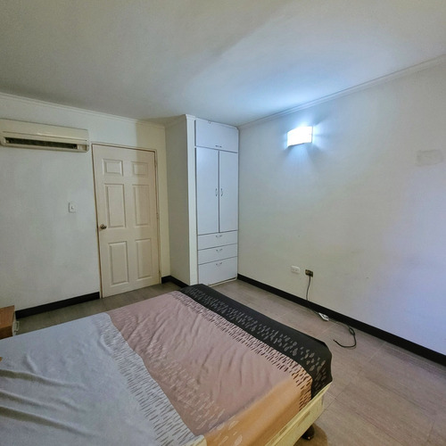 Imagen 10 de 13 de Townhouse Equipado/c.r Ciudad Real, Barcelona