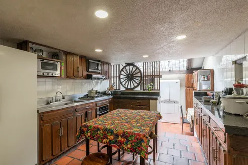 Casa En Arriendo/venta En Calatrava. Cod A12434
