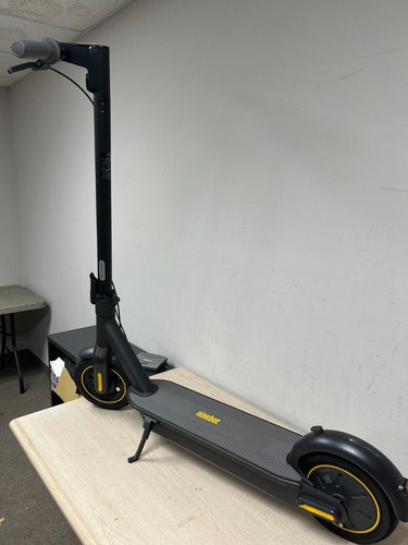 Imagen 3 de 3 de Segway Ninebot Kickscooter Max - G30 - Max