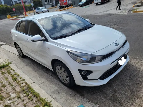 Kia Rio 1.6 L Sedan At