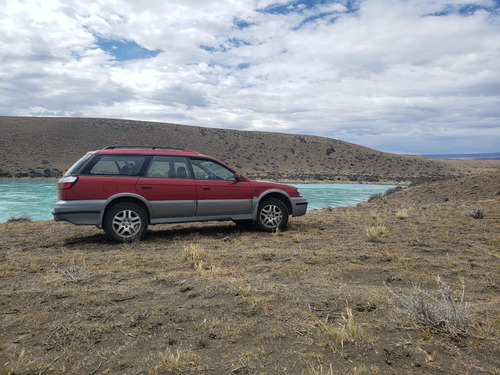 Subaru Outback 2.5 Manual Con Baja