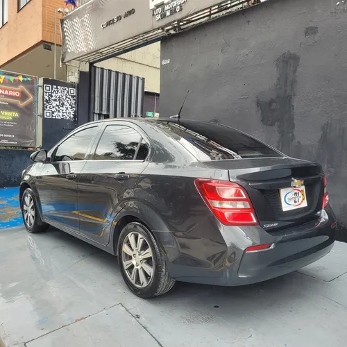 Chevrolet Sonic 1.6 Lt 5 p