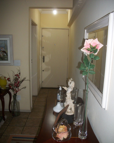 Imagem 16 de 30 de Apartamento Padrão, 2 Dormitórios, 2 Banheiros , Sem Garagem, 85m² - Rua Bela Cintra - V2742 - 69400036