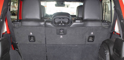 Imagen 3 de 6 de Jeep Wrangler 2019 3.6 V6 Unlimited Sahara 4x4 At