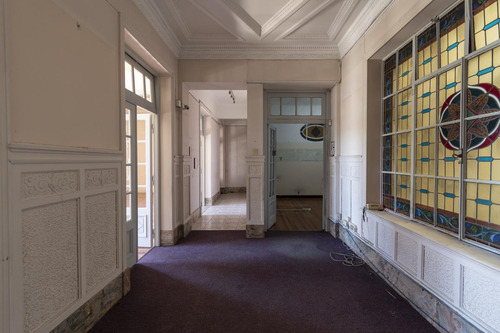 Espectacular Apartamento De Estilo De 400 M2, Av. 18 De Julio Frente A Plaza Del Entrevero