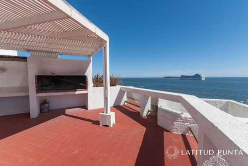 Apartamento Frente Al Mar- Ref: 324