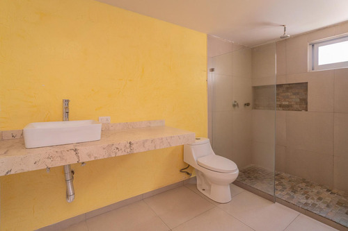 Casa En Venta En La Cañada Con Jardín Privado En Lomas De Atzingo Cuernavaca Morelos